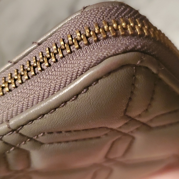 Kate Spade Leather Wallet - Picture 8 of 9